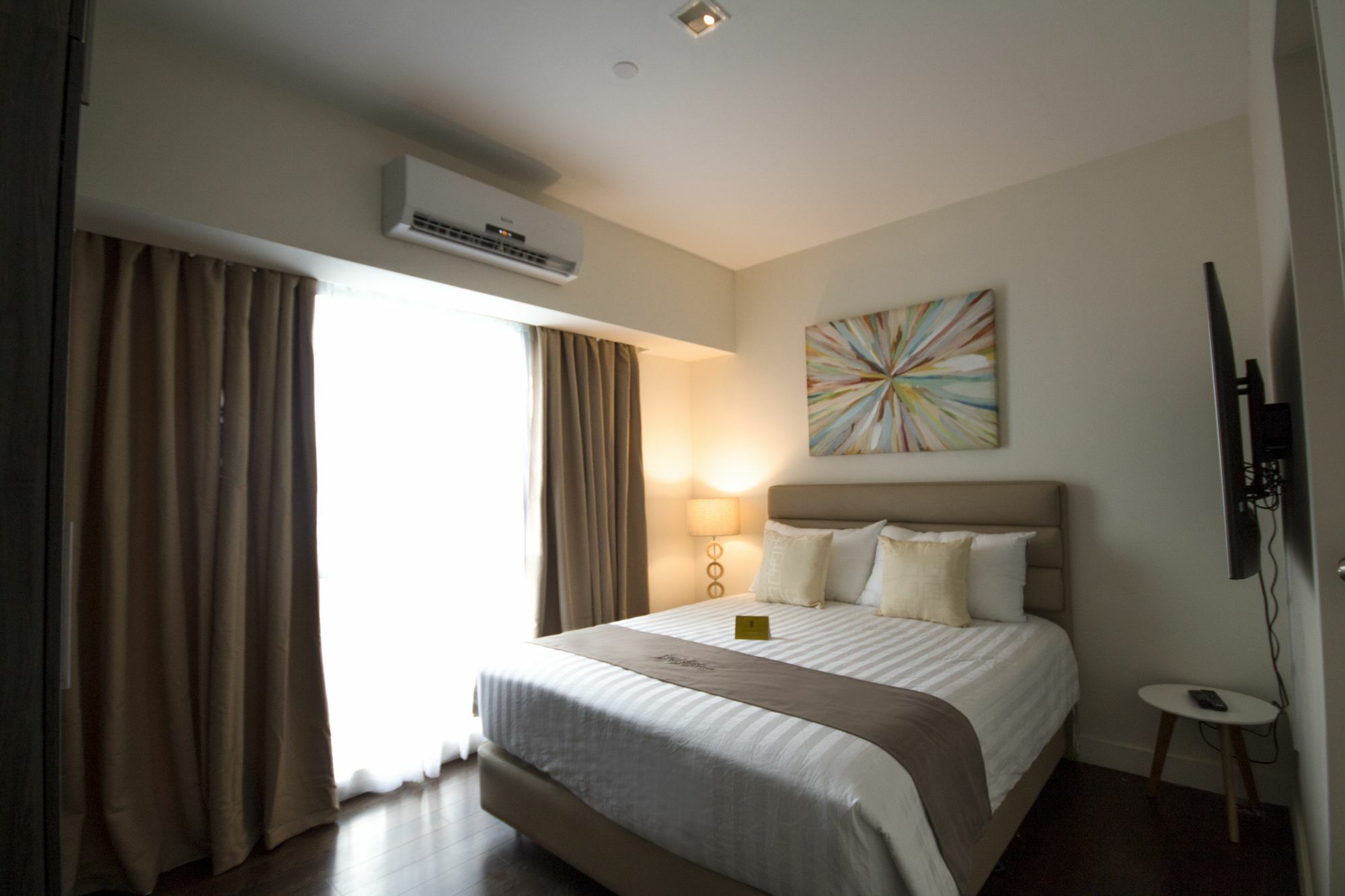 Siglo Suites @ The Acqua Private Residences Mandaluyong Екстер'єр фото