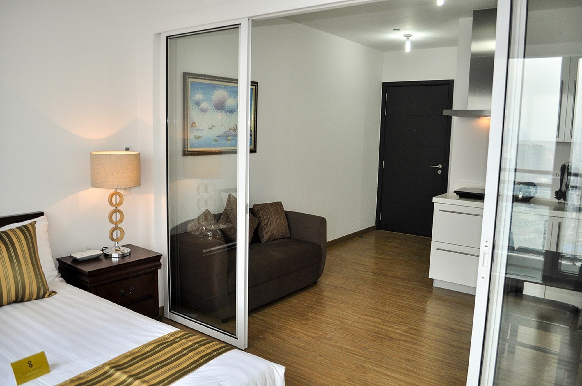Siglo Suites @ The Acqua Private Residences Mandaluyong Екстер'єр фото